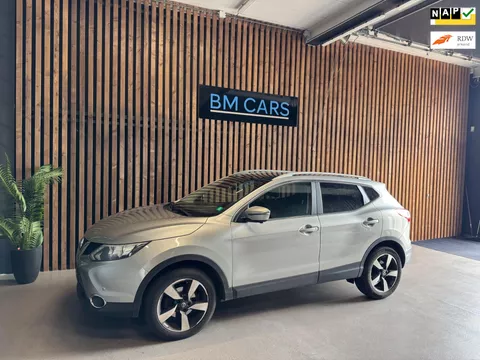 Nissan Qashqai 1.2 N-Connecta Panodak, Camera, Trekhaak