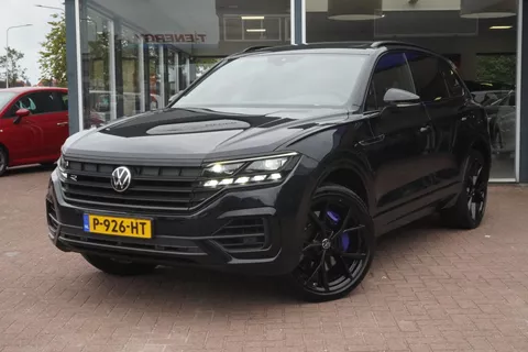 Volkswagen Touareg 3.0 TSi 4MOTION R-Line | Automaat | Navigatie | Panodak | Trekhaak | Vol opties | Zwart | Elek. Pakket | Inruil