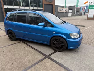 Opel Zafira 2.0-16V OPC ((( echt een kanon )))