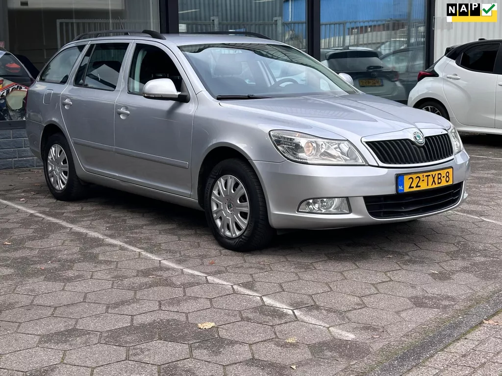 Skoda Octavia Combi 1.2 TSI Ambition / Airco/Trekhaak/APK 15-10-2026 /