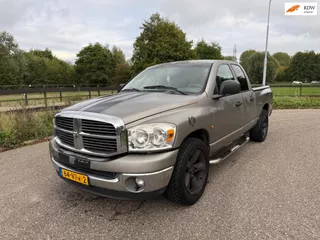 Dodge RAM 1500 V8 Automaat Dubbel Cabine Grijskenteken Airco