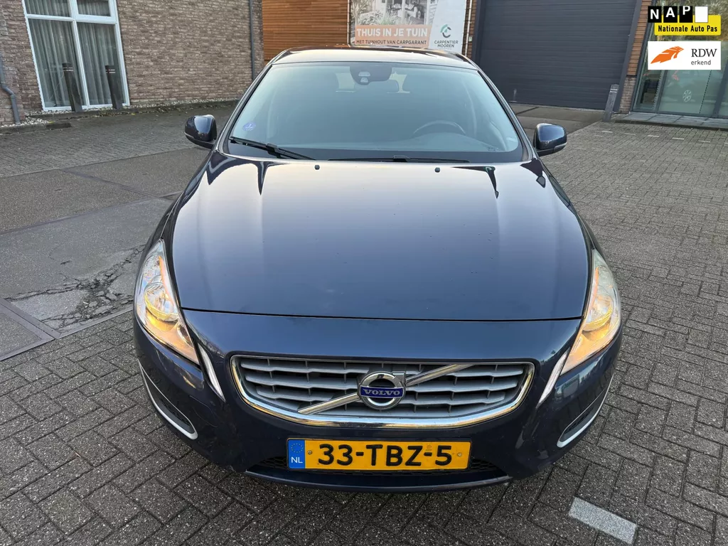 Volvo V60 1.6 T3 Kinetic