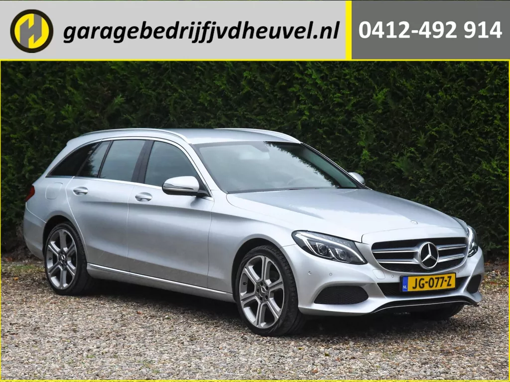 Mercedes-Benz C-klasse Estate 180 Ambition automaat / trekhaak / navigatie / 19 inch velgen / cruise control / half leer/half stof