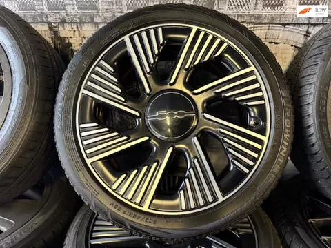 Fiat 500 e: complete winterset 17 inch lichtmetaal Falken