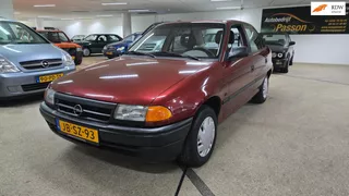 Opel Astra 1.6i Young 89.000dkm!! NAP!!Automaat!!