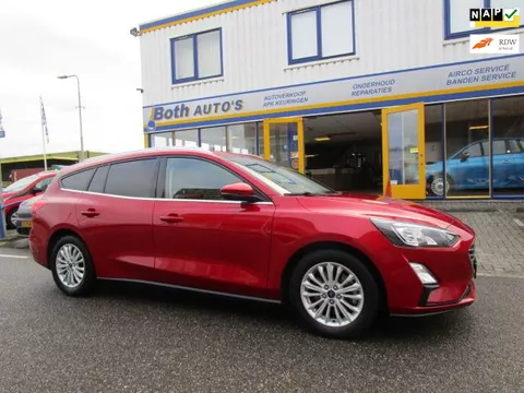 Ford Focus Wagon 1.0 EcoBoost Hybrid Titanium X Business trekhaak!