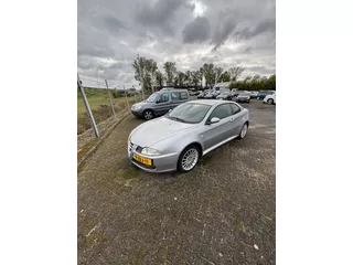 Alfa Romeo GT 2.0 JTS '' MOOIE AUTO / MOTOR DEFECT "