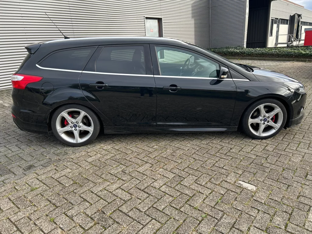 Ford Focus Wagon 1.6 EcoBoost Edition Plus, Navi, Leder lm vlg 110 kw