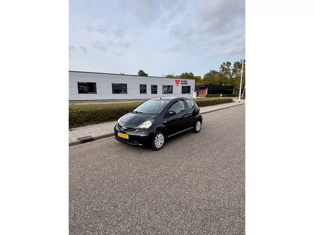 Toyota Aygo 1.0-12V +