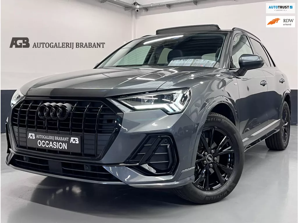 Audi Q3 35 TFSI S-Line Pano/Carplay/ACC//Stoelverw
