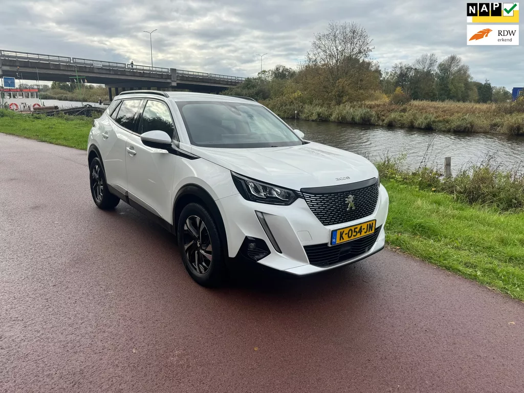 Peugeot 2008 1.2 PureTech Blue Lease Allure|Autom.|1e eig|Dis=V.V|