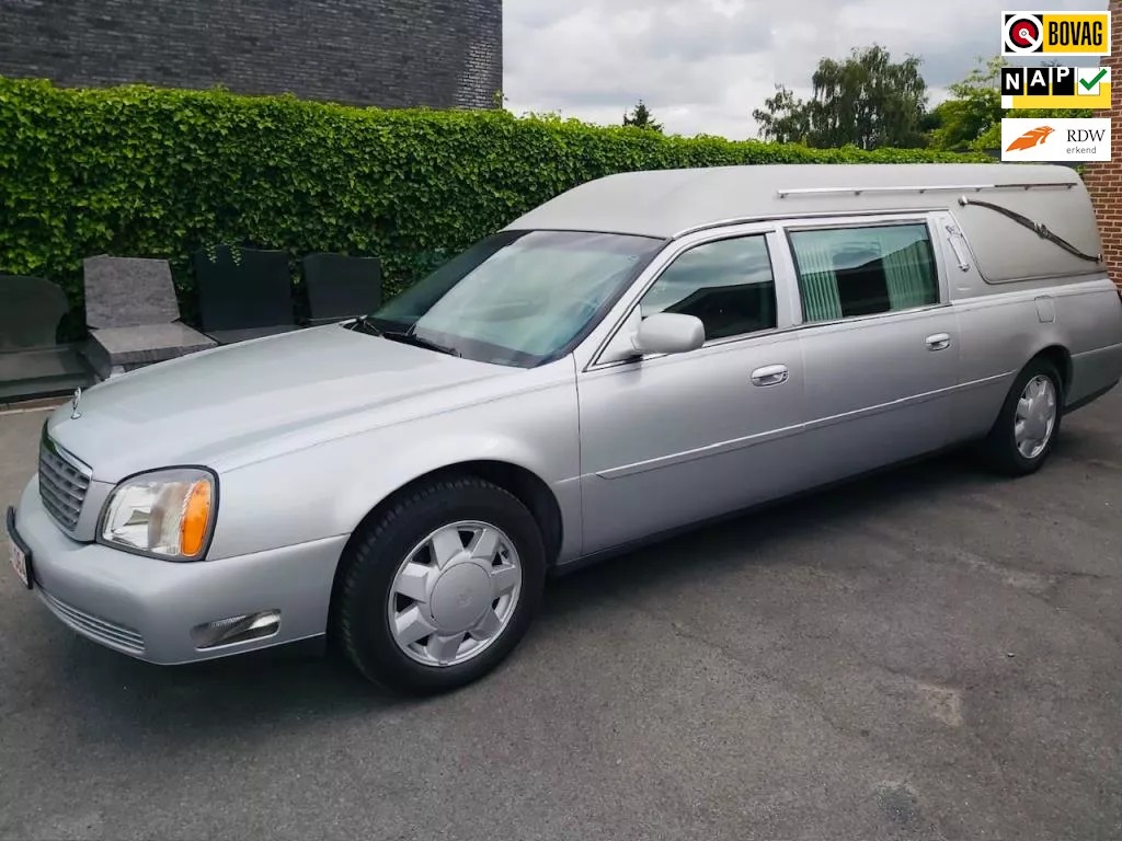 Cadillac Deville 4.6 - V8 Uitvaartvoertuig/ Staatie/ Rouw/ Corbillard/ lijkwagen