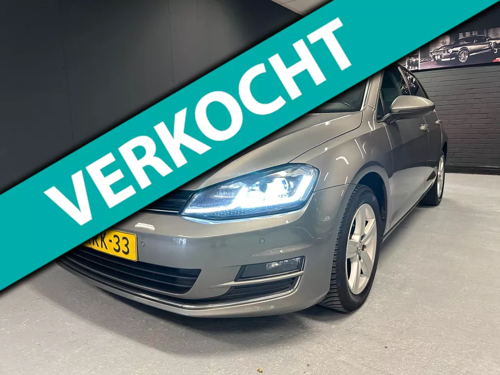 Volkswagen Golf 1.2 TSI Highline 6Bak 17inch NAP Multi-stuur GTI Dubbele uitlaat.