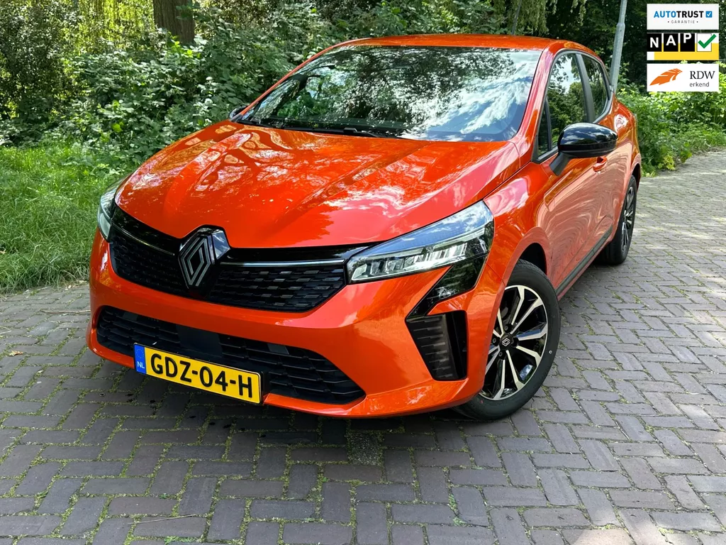 Renault Clio Evolution 1.0 90 pk 1 Eig.4000 km Led verl. Apple Carplay 16"lm velgen