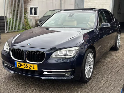 BMW 7-serie 730d High Executive Bj:2014 ACC SoftClose Led Navi leder LineAssist Opendak NAP