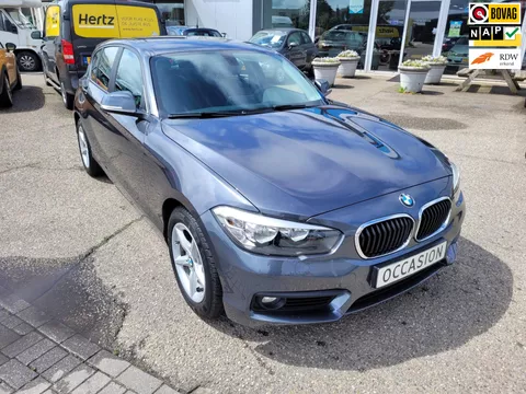BMW 1-serie 116i Executive Advantage . Navi Climate PDC LM velgen LED Stoelverwarming Cruise