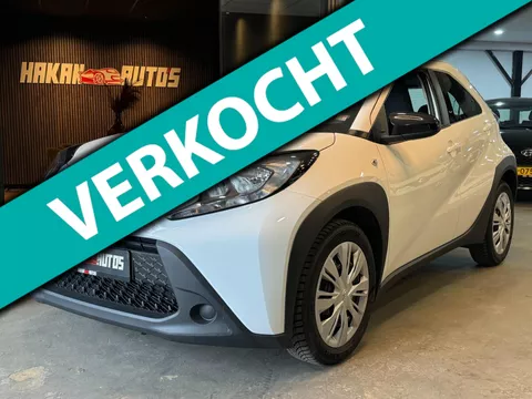 Toyota Aygo X 1.0 VVT-i MT play | Carplay | Camera | Cruise | Lane assist