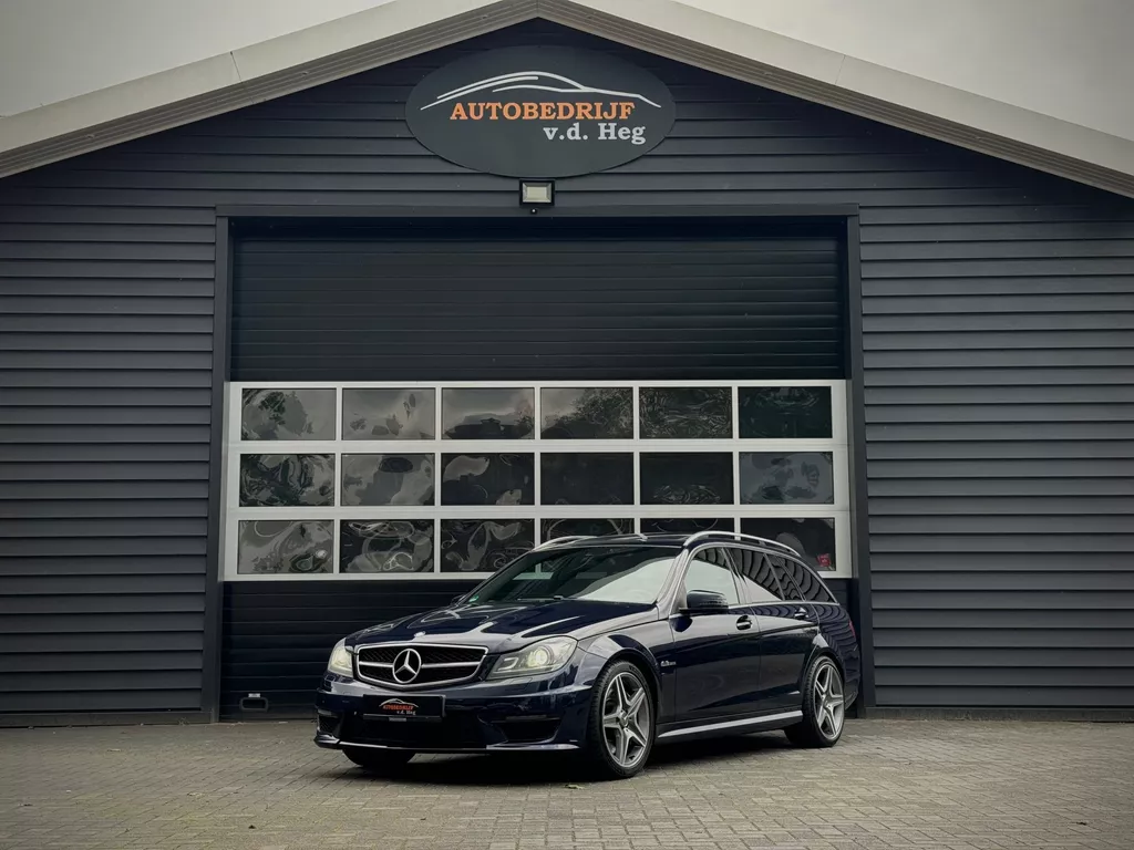 Mercedes-Benz C-klasse Estate AMG C63 schuifdak harman kardon zeer mooi!