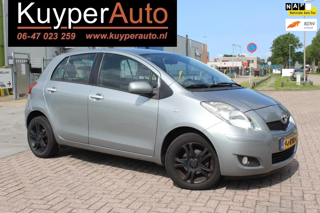 Toyota Yaris 1.3 VVTi Aspiration 5 DRS CLIMATE NW APK