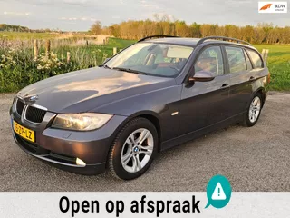 BMW 3-serie Touring 318i Business Line navi leer xenon