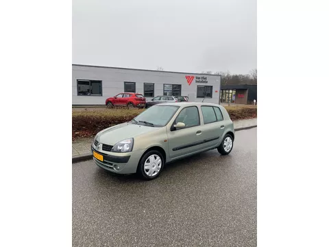 Renault Clio 1.4-16V Privilège 5-deurs AIRCO met '' APK tot 16-10-2026 "