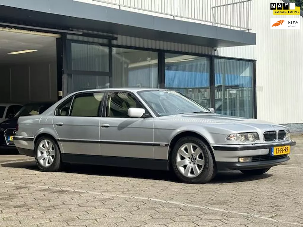 BMW 7-serie 750iL Protection / NL´se Auto / Xenon / 97.588 KM /