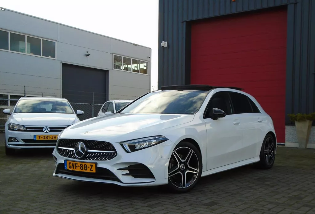 Mercedes-Benz A-klasse 200 Business, AMG,Pano,Camera,Navi,Cruise