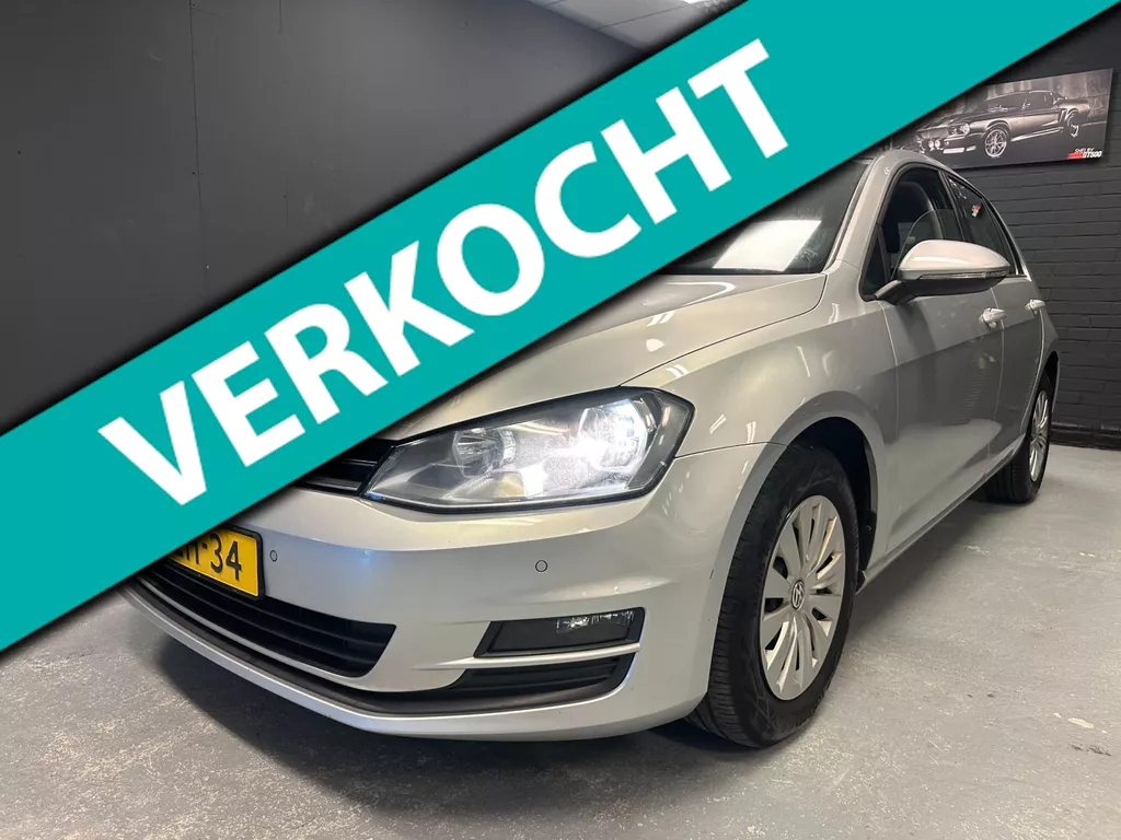 Volkswagen Golf 1.6 TDI BlueMotion NAP DSG NL Parkeer sen- 1eigenaar VW onderhouden.
