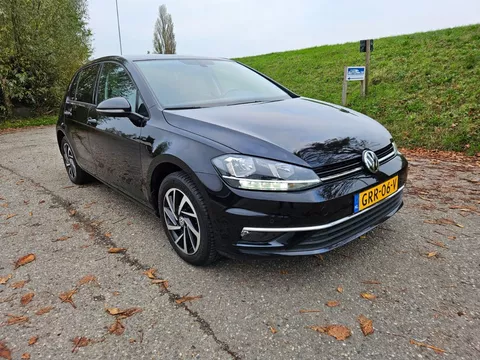 Volkswagen GOLF 1.0 TSI Comfortline Business,Automaat,Camera,Navi,CarPlay
