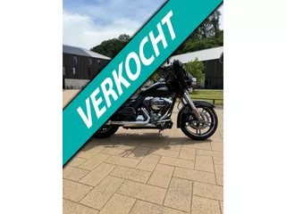 Harley Davidson Tour 103 FLHTCU Electra Glide / Street Glide look