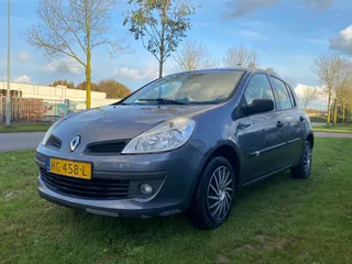 Renault Clio 1.2-16V Authentique