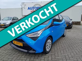 Toyota Aygo 1.0 VVT-i x-play mooie complete Aygo in het blauw !