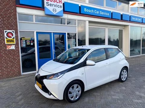 Toyota Aygo 1.0 VVT-i x-play