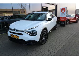 Citroen C4 1.2 Puretech Feel Pack AUTOMAAT NAVI CAMERA HEAD-UP RIJKLAARPRIJS!!