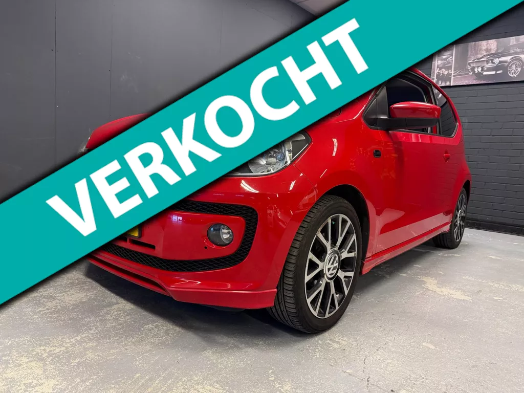 Volkswagen Up! 1.0 high up! BlueMotion PANO DAK, PARKEER SENSOR, AIRCO
