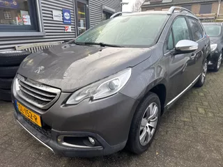 Peugeot 2008 1.2 VTi Allure