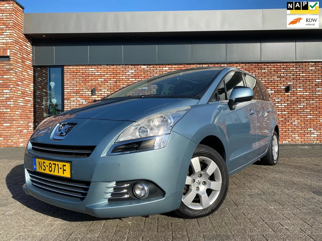 Peugeot 5008 1.6 THP Blue Lease Executive 7p. Trekhaak!
