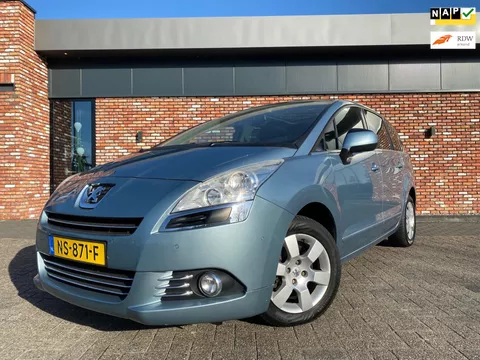 Peugeot 5008 1.6 THP Blue Lease Executive 7p. Trekhaak!