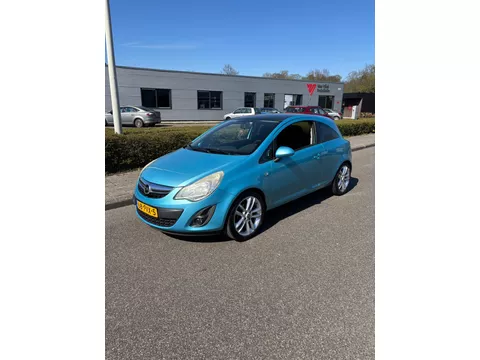 Opel Corsa 1.4-16V Color Edition