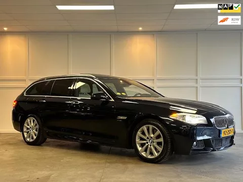 BMW 5-serie Touring 535xd High Executive / Xenon / Leder / Pano