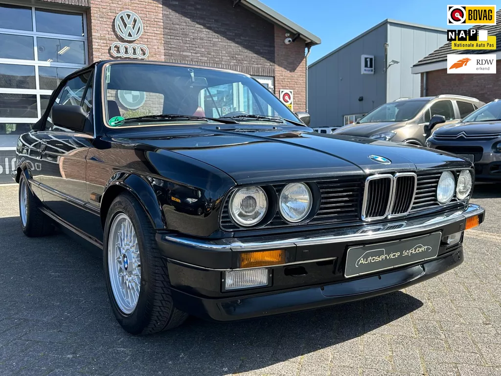 BMW 3-serie Cabrio E30 320i 98.500 KM Origineel. en Nieuwstaat.