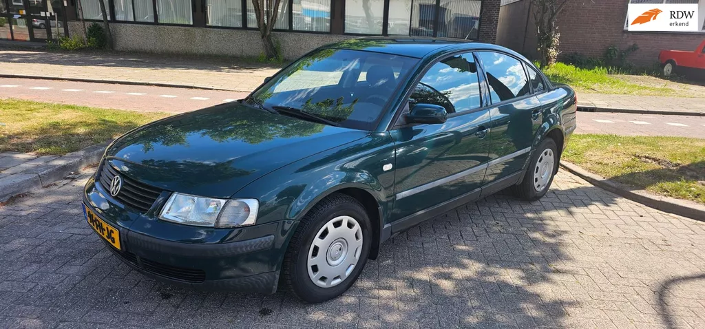 Volkswagen Passat 1.6 Comfortline clima apk