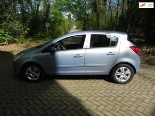 Opel Corsa 1.2-16V Essentia