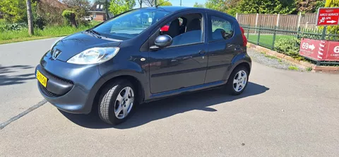 Peugeot 107 1.0-12V XS