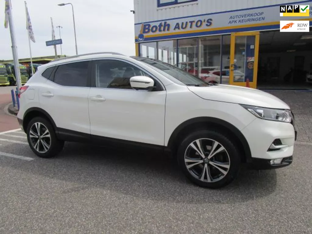 Nissan Qashqai 1.2 N-Connecta panoramadak camera
