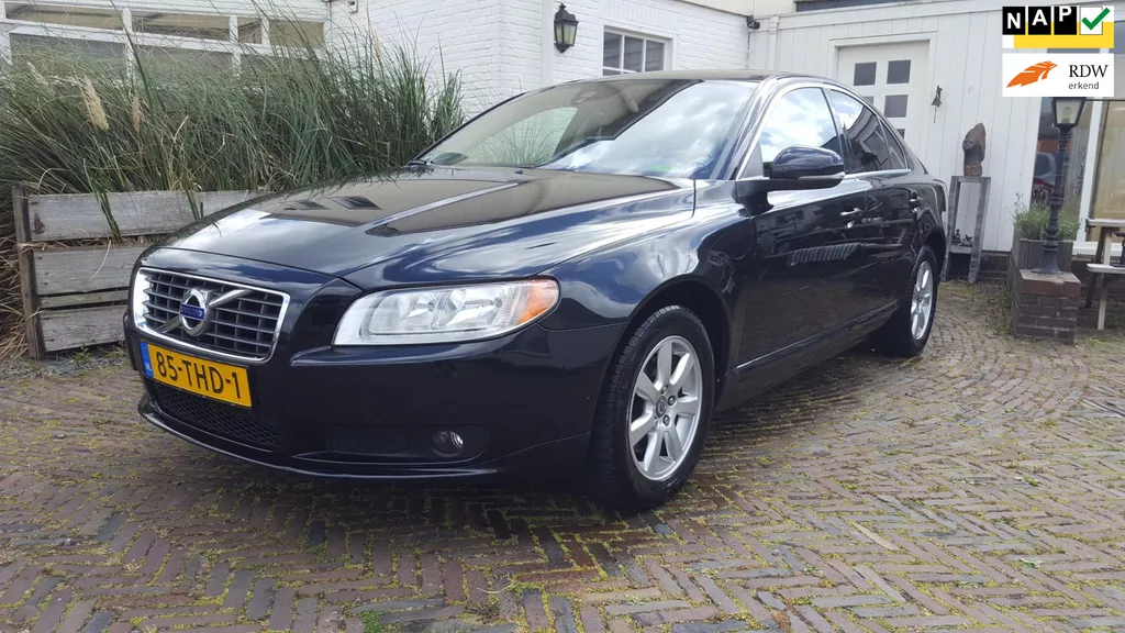 Volvo S80 1.6 T4 Kinetic Automaat Excellent mooi en top onderhouden. Op de huidige km-stand o.h. beurt gehad, APK tot 25-07-2026