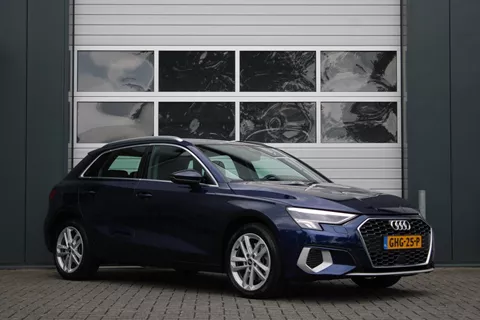 Audi A3 Sportback 40 TFSI e Business edition ACC/Vitrual/Lane.Assist/Keyless/Stoelverwarming/PDC/LED/Carplay/Android/Park.Assist