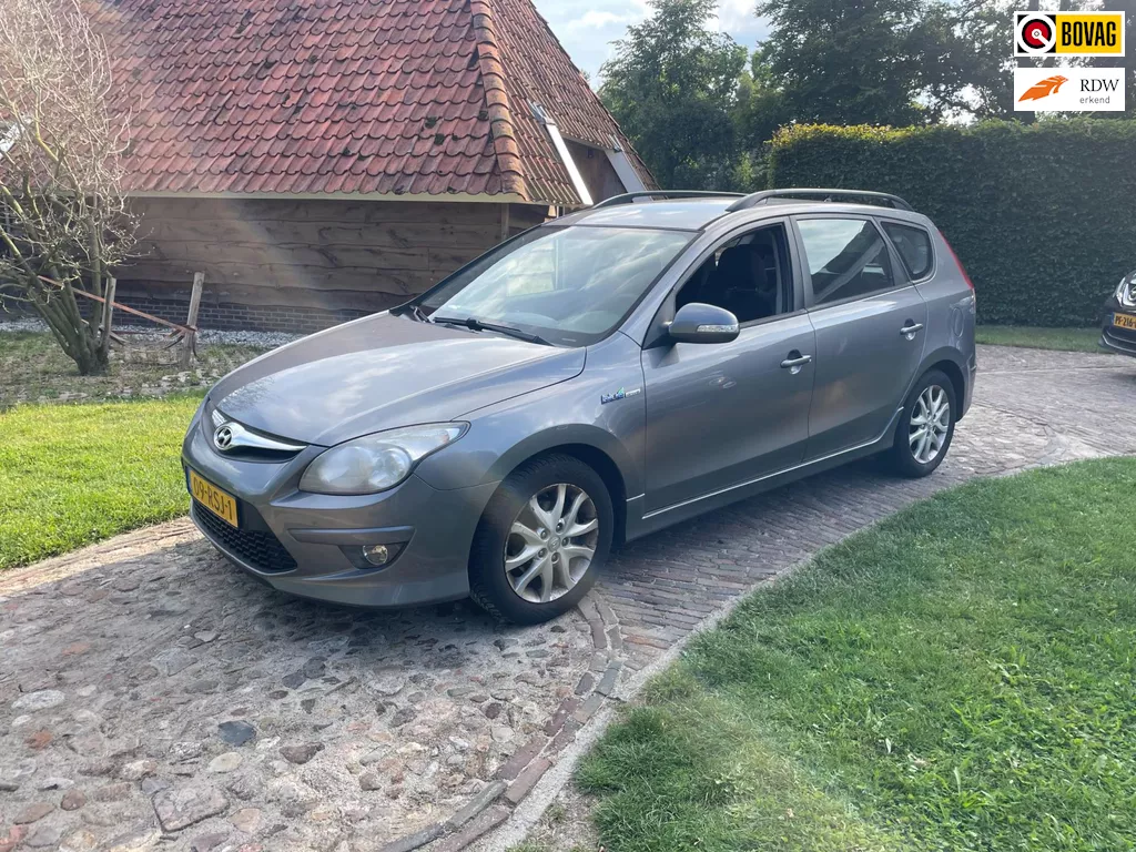Hyundai I30 CW 1.4i i-Motion Business-NL auto-Airco-PDC-LMV-
