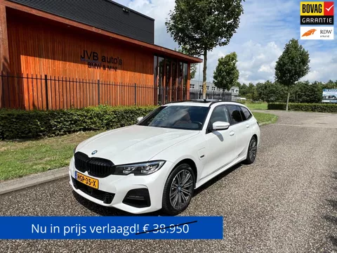 BMW 3-serie Touring 330e xDrive M- Sport, M- stoel, SoH 93%, leder, trekhaak, pano, hud