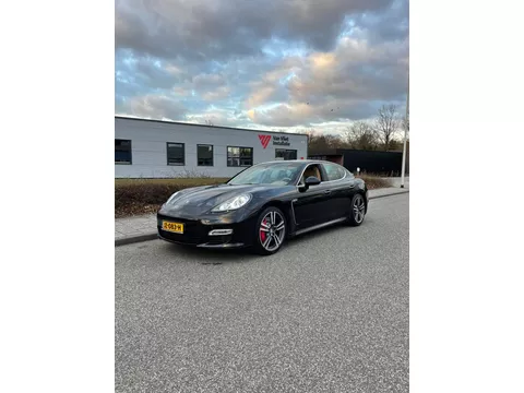 Porsche Panamera 4.8 V8 Turbo 500PK